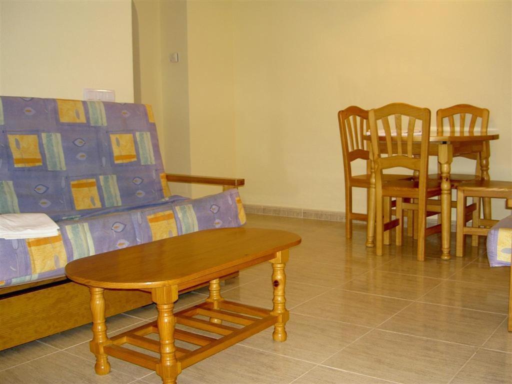 Apartamentos Turisticos Puerto Tomas Maestre La Manga del Mar Menor Kültér fotó