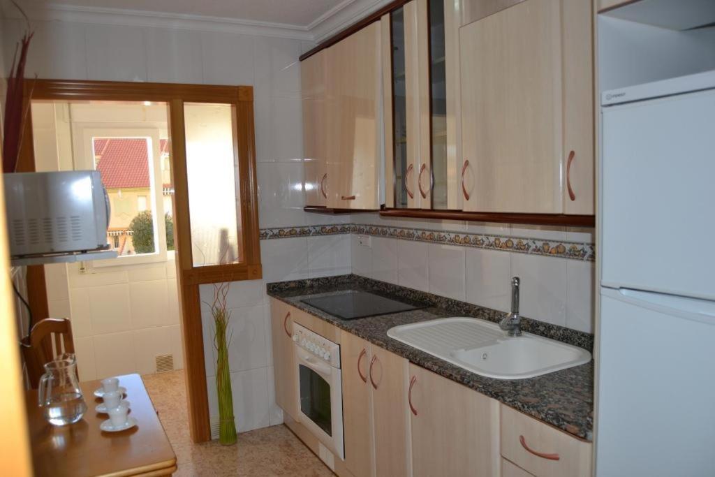 Apartamentos Turisticos Puerto Tomas Maestre La Manga del Mar Menor Szoba fotó