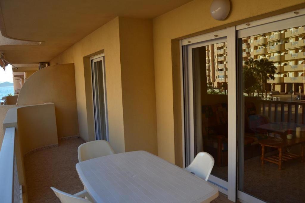 Apartamentos Turisticos Puerto Tomas Maestre La Manga del Mar Menor Szoba fotó